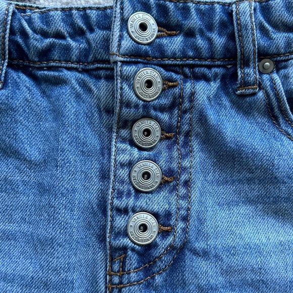 Vanilla Star Woman’s Size 5 Ripped Denim Mini Skirt - Picture 9 of 9